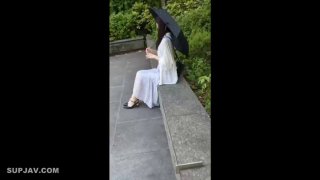 武汉户外广告牌丰腴性感少妇肥臀太诱人